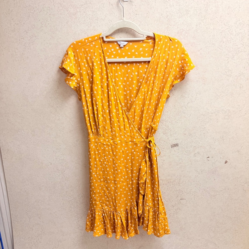 Rails Medium Womens Boho Mustard Yellow Floral Print Wrap Ruffle Hem